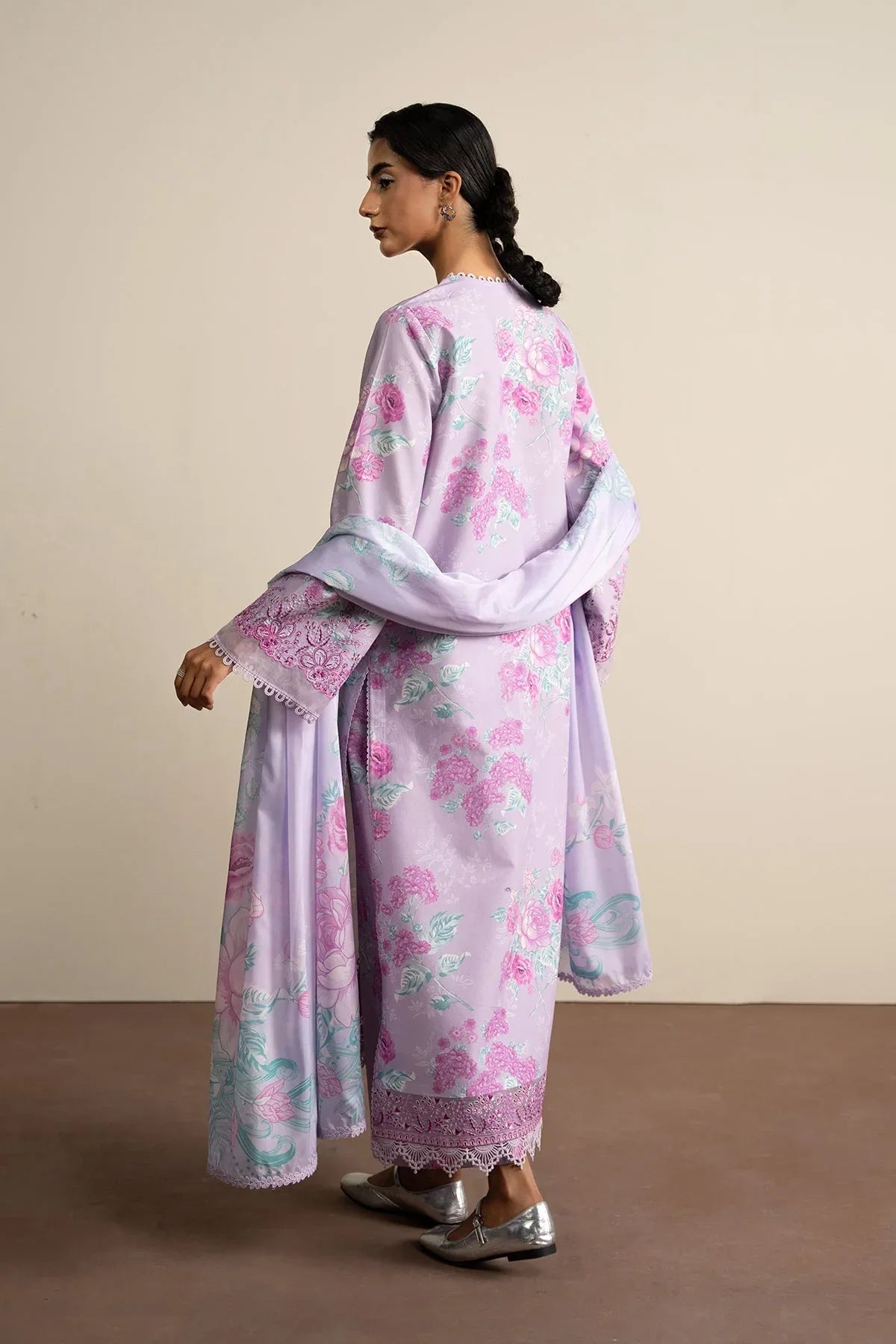 Ayzel | The Bare Minimum | MOONFLOWER - Rang-e-Khaas