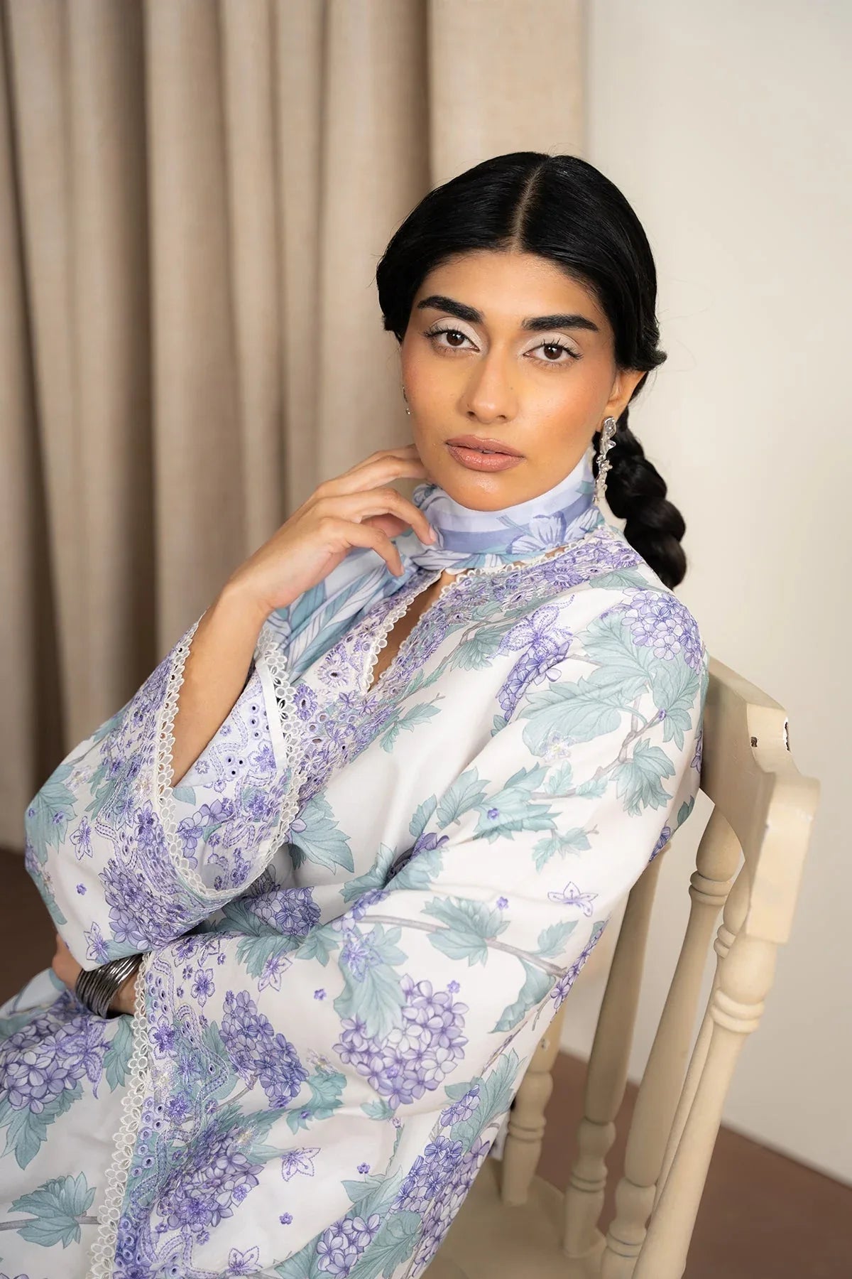 Ayzel | The Bare Minimum | BLOOMSWAY - Rang-e-Khaas