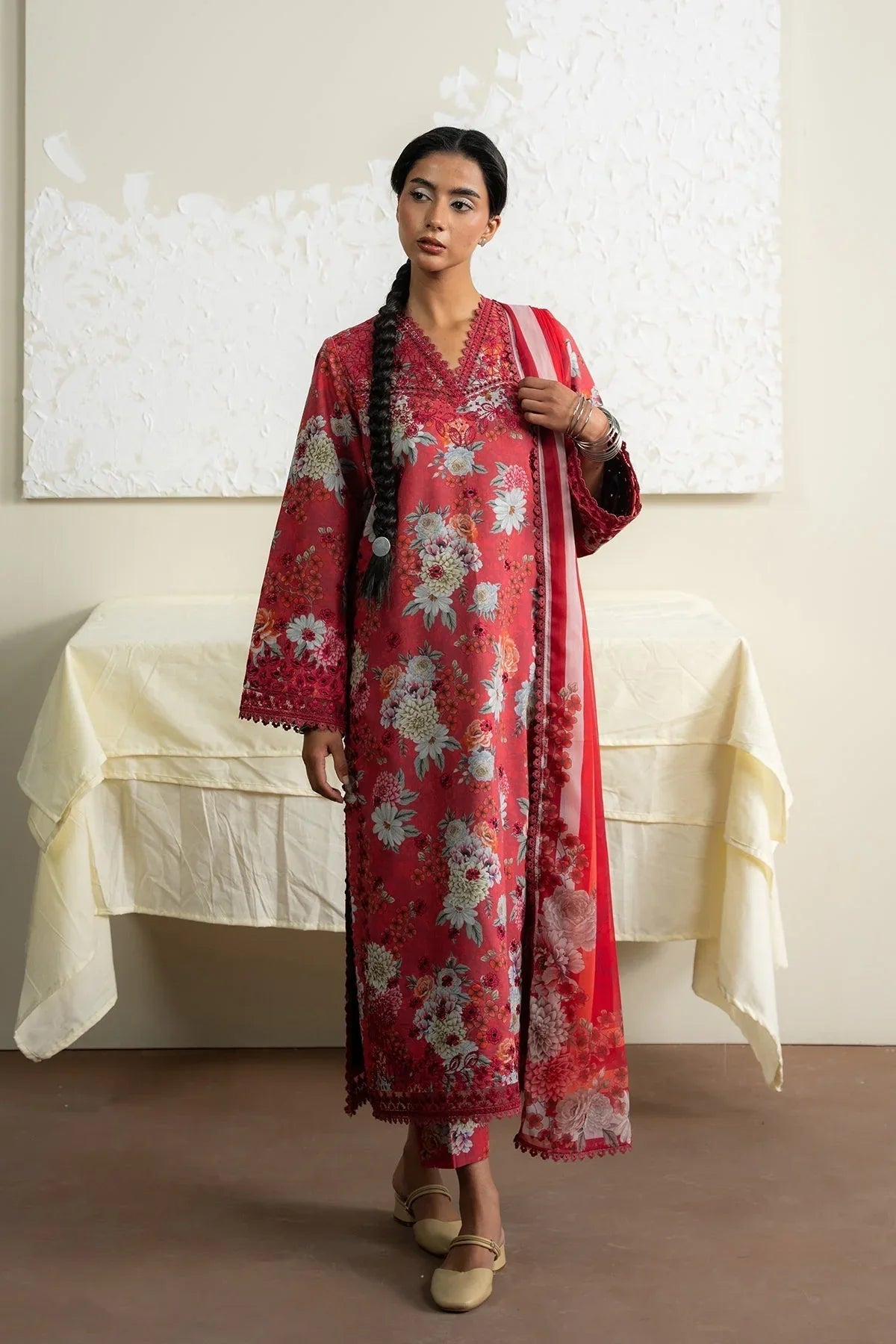 Ayzel | The Bare Minimum | HONEYROSE - Rang-e-Khaas