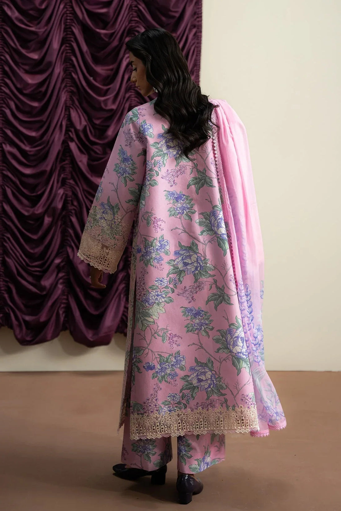 Ayzel | The Bare Minimum | SKYFLORA - Rang-e-Khaas