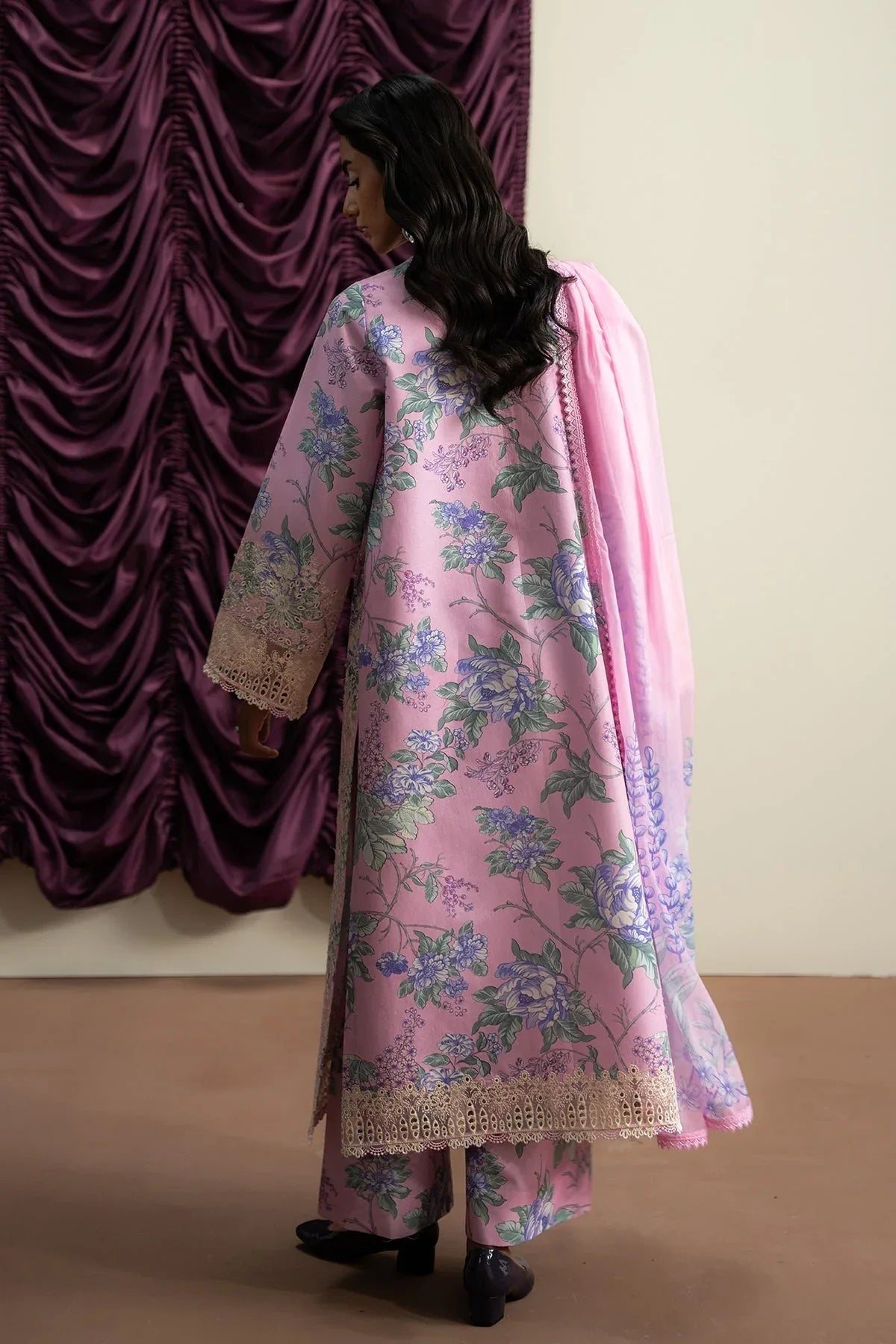 Ayzel | The Bare Minimum | SKYFLORA - Rang-e-Khaas