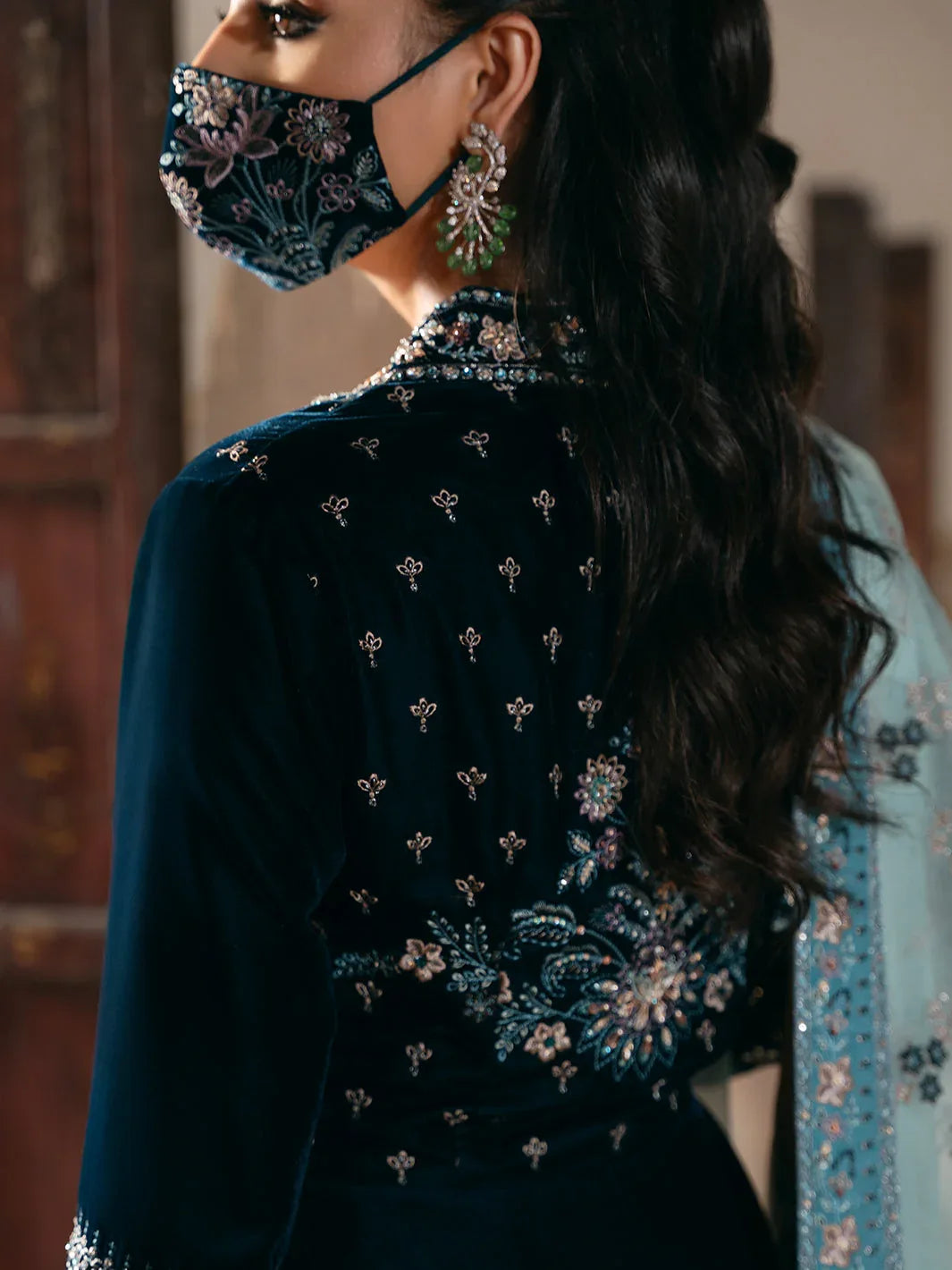 Flossie | Siara Velvet Formals | V-101 - Rang-e-Khaas