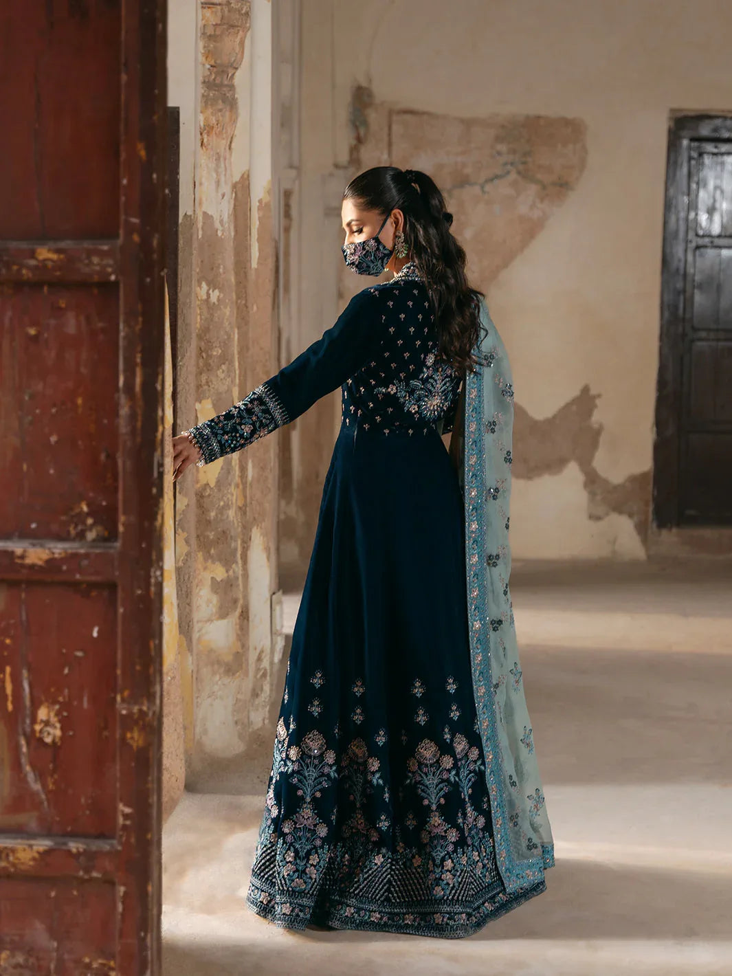 Flossie | Siara Velvet Formals | V-101 - Rang-e-Khaas