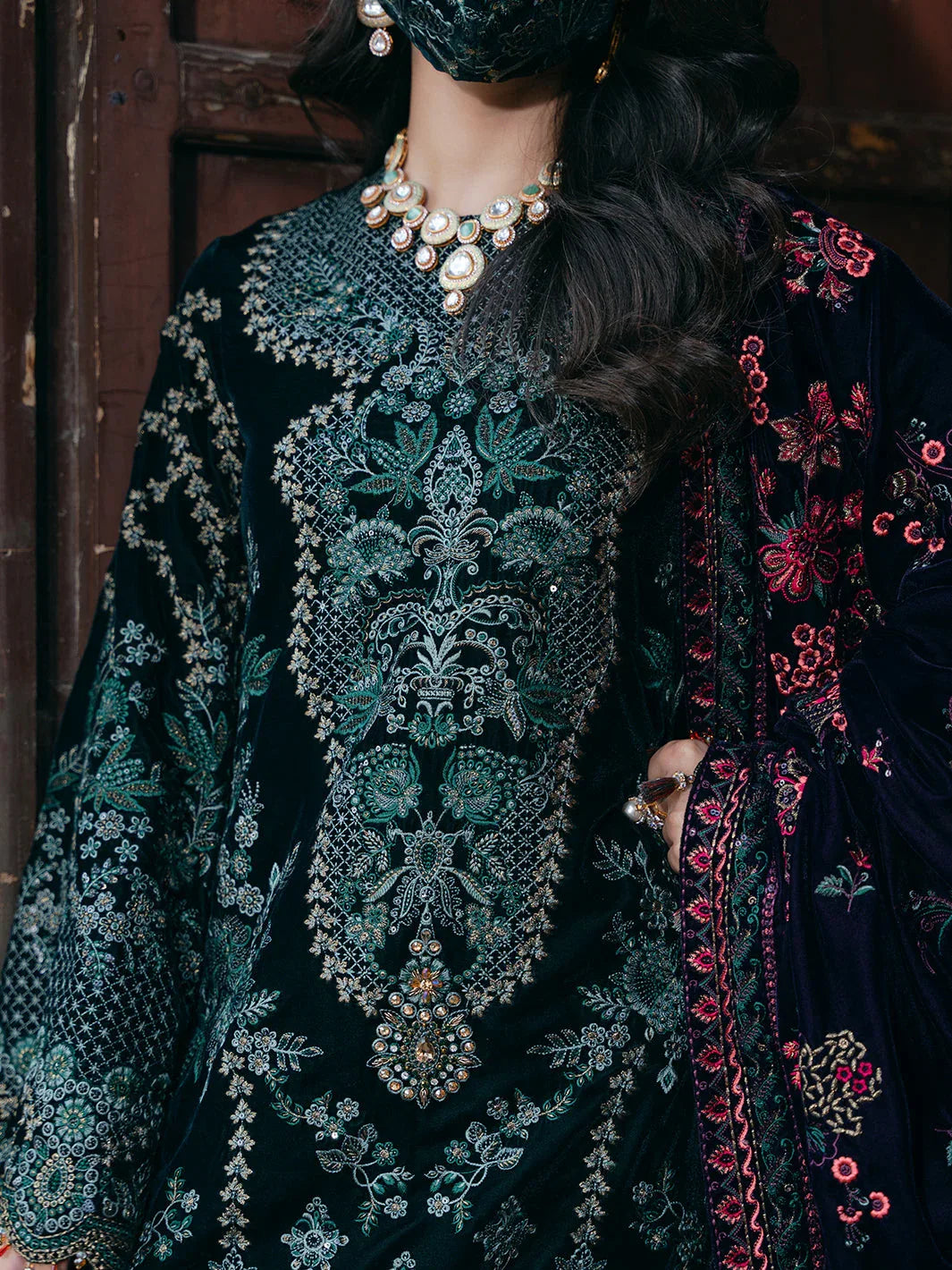 Flossie | Siara Velvet Formals | V-102 - A - Rang-e-Khaas
