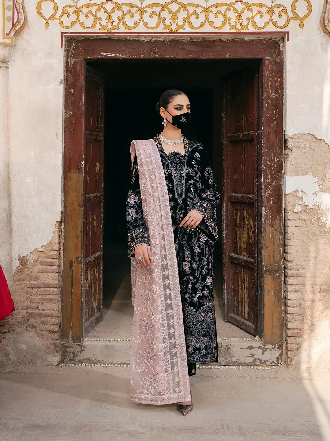 Flossie | Siara Velvet Formals | V-103 - A - Rang-e-Khaas