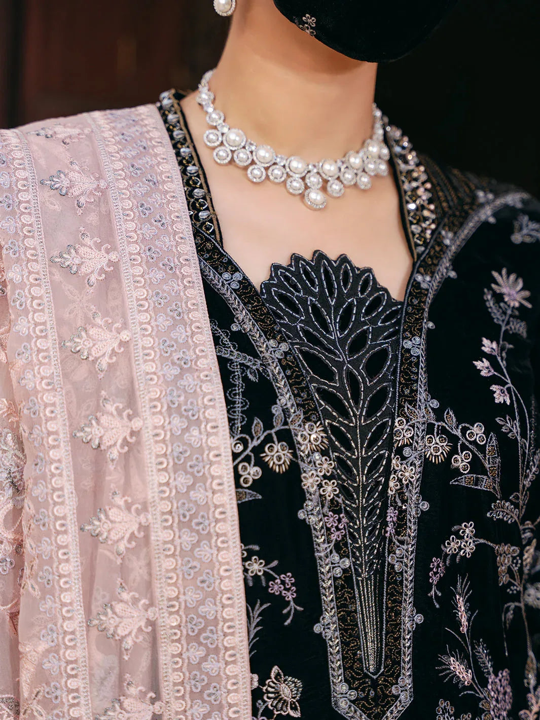Flossie | Siara Velvet Formals | V-103 - A - Rang-e-Khaas