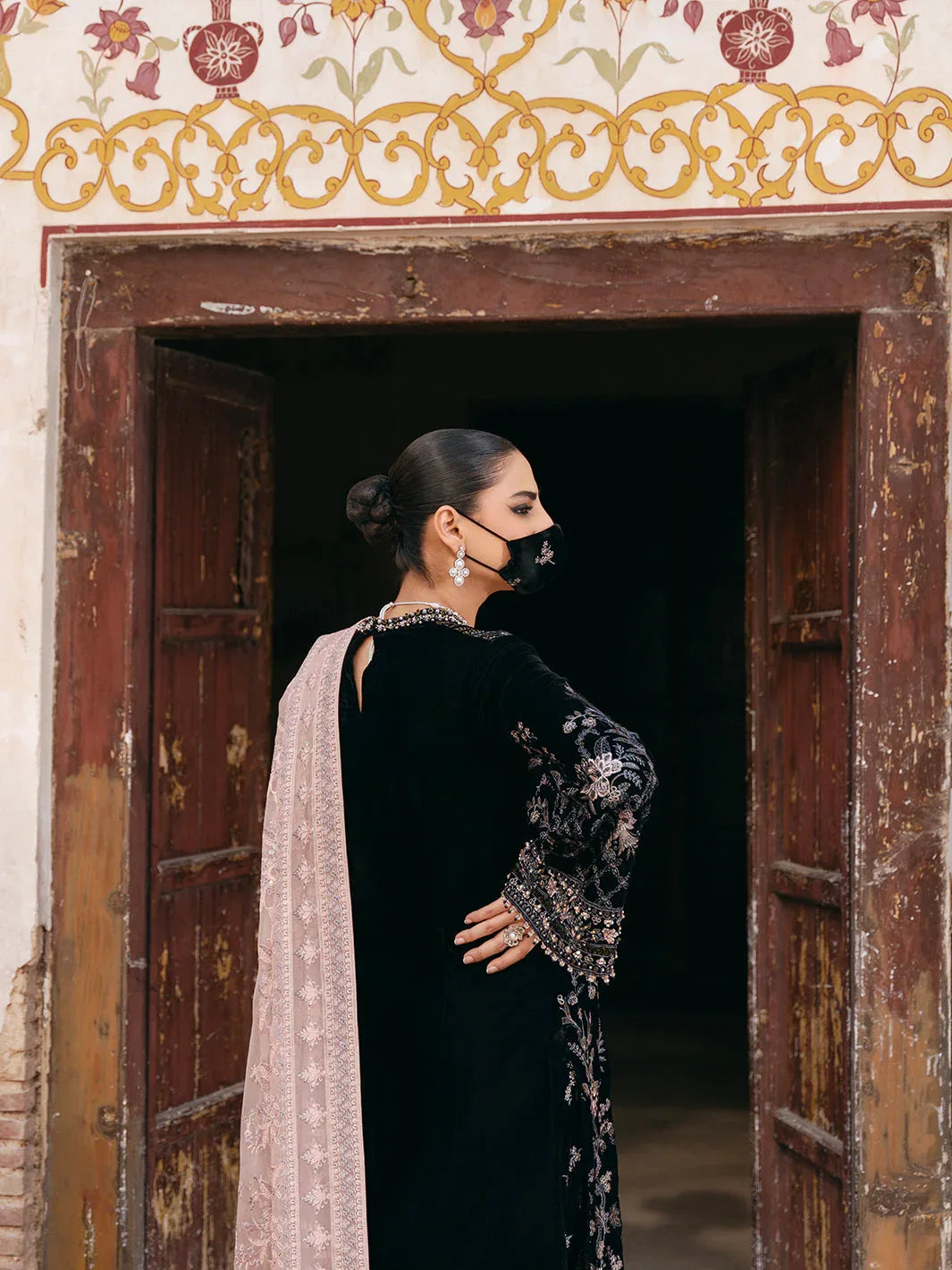 Flossie | Siara Velvet Formals | V-103 - A - Rang-e-Khaas
