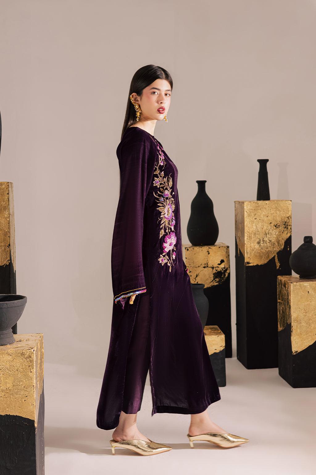 Vanya | Velvet Muse | KV-63