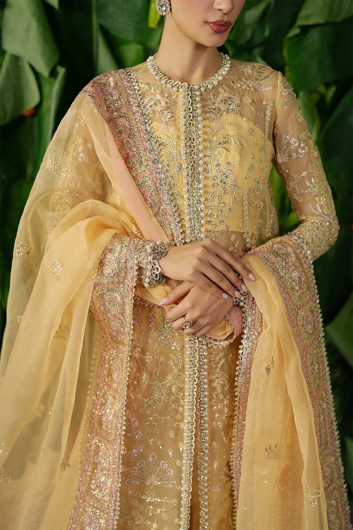 Ayzel | Pehli Nazar 25 |Chahat - Rang-e-Khaas