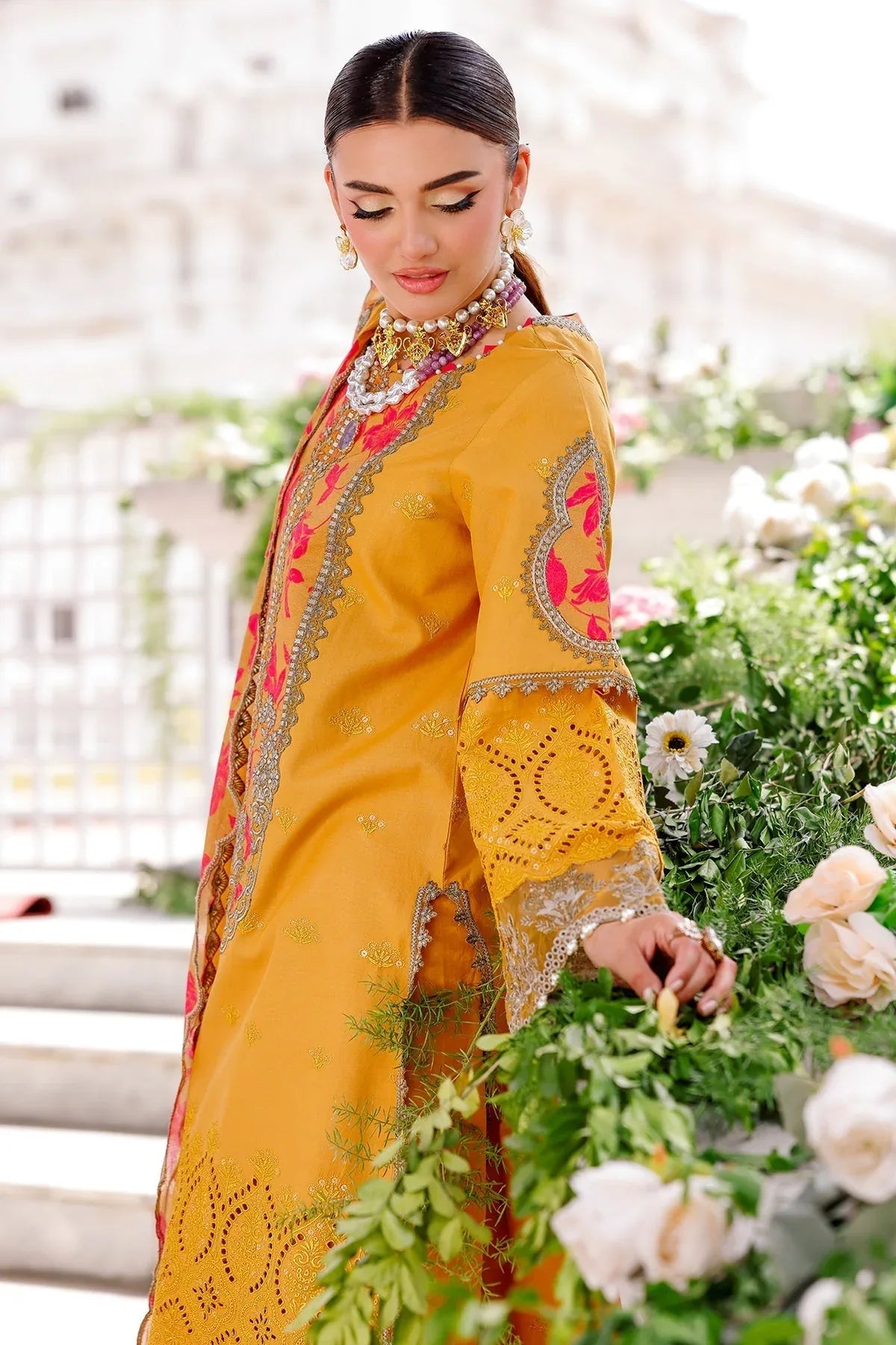 Charizma | Naranji Lawn 25 | CT5-13 - Rang-e-Khaas