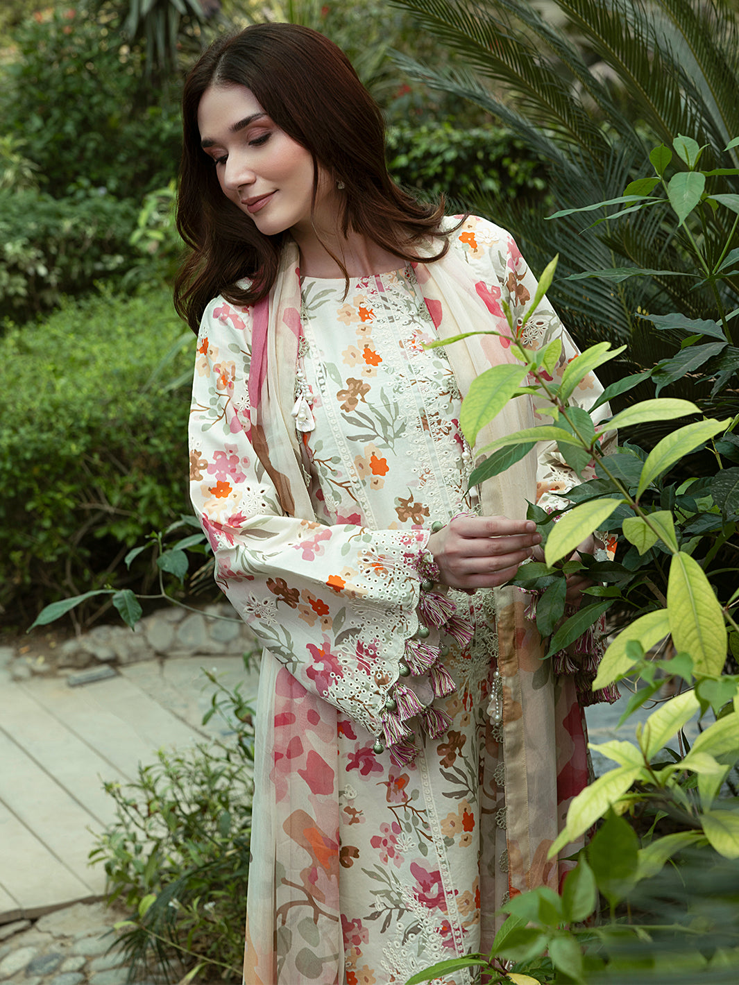 Izel | Oh Spring Lawn 25 | WISTERIA