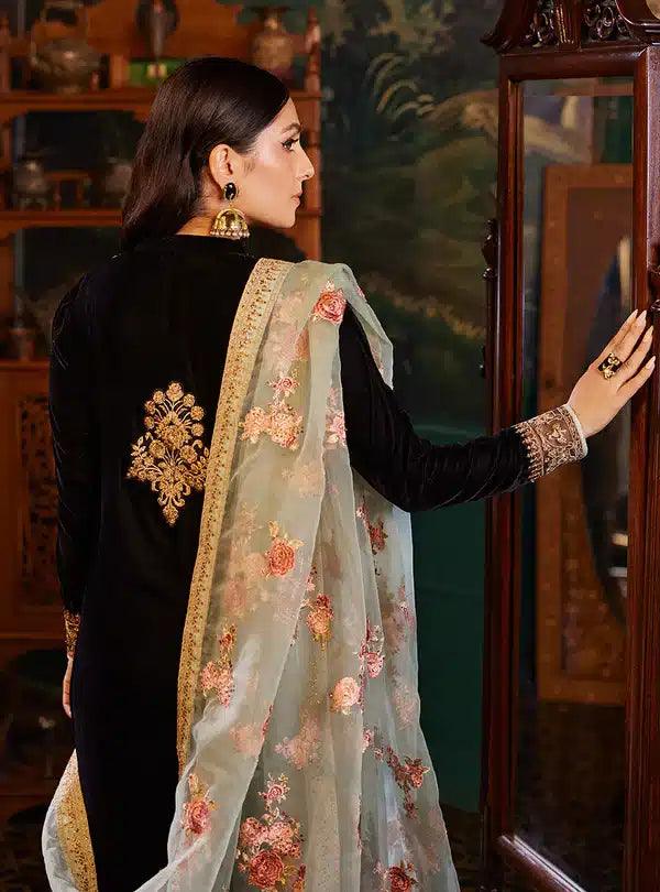 Zainab Chottani | Luxury Velvet Collection 23 | Andleep - Rang-e-Khaas