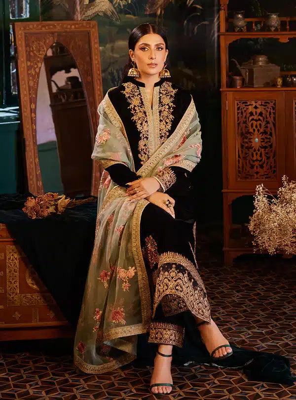 Zainab Chottani | Luxury Velvet Collection 23 | Andleep - Rang-e-Khaas