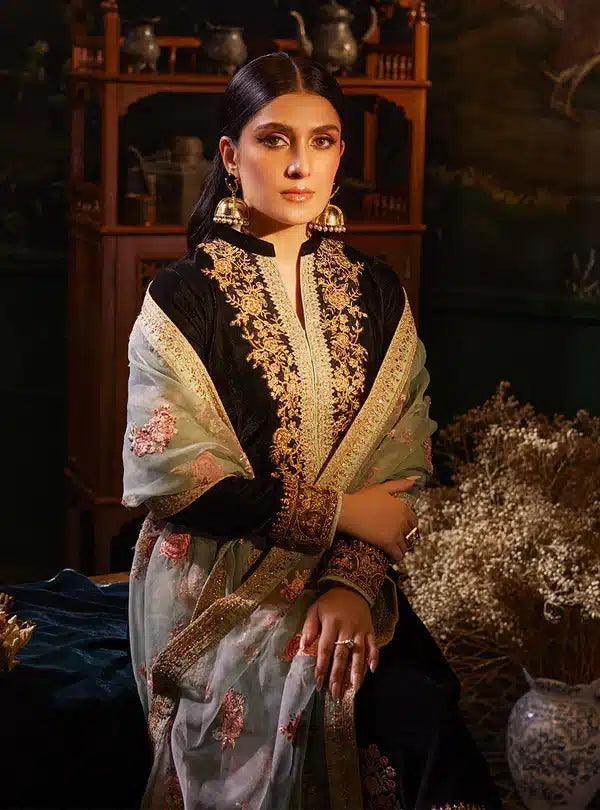 Zainab Chottani | Luxury Velvet Collection 23 | Andleep - Rang-e-Khaas