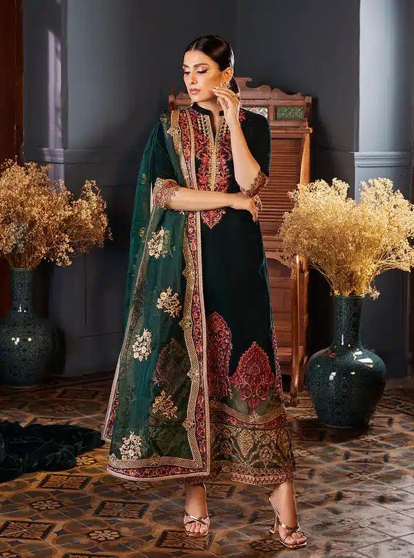 Zainab Chottani | Luxury Velvet Collection 23 | Zelena - Rang-e-Khaas